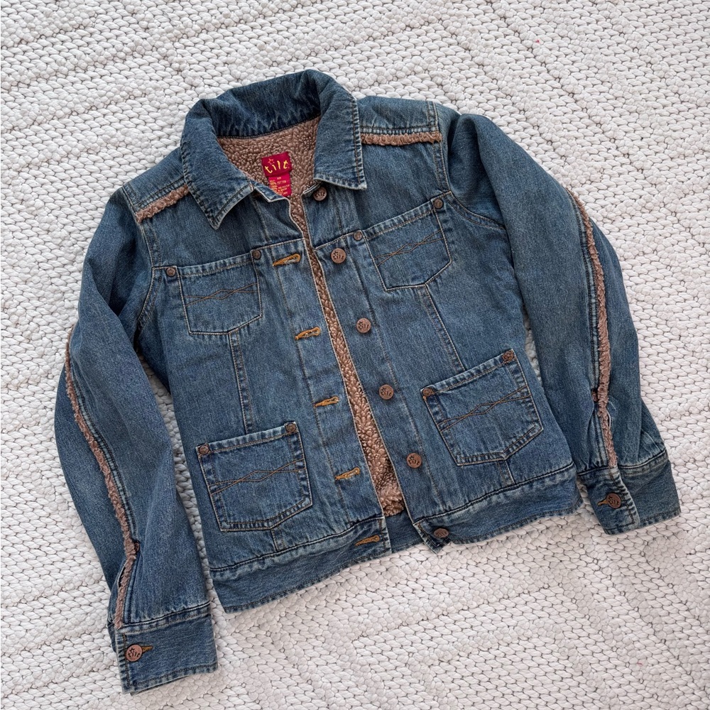 Y2K Tilt Denim Jacket with Sherpa Lining